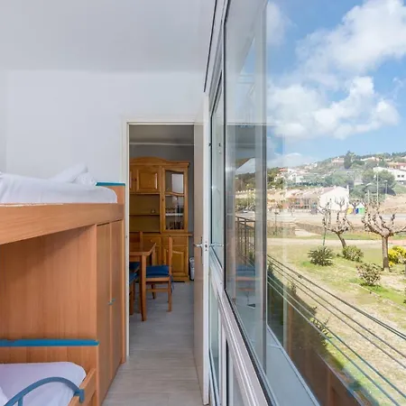 Homeholidaysrentals Vall Iii Santa Susana